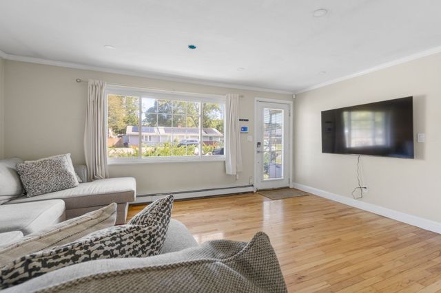 156 Boundary St, Brockton, MA 02302