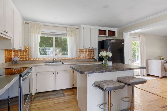 156 Boundary St, Brockton, MA 02302