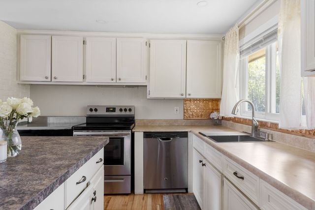 156 Boundary St, Brockton, MA 02302