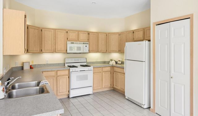 378 Ballenisle Court, Chesterton, IN 46304