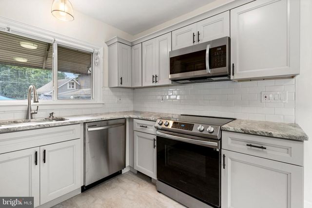 1630 E EMMAUS AVE, Allentown, PA 18103