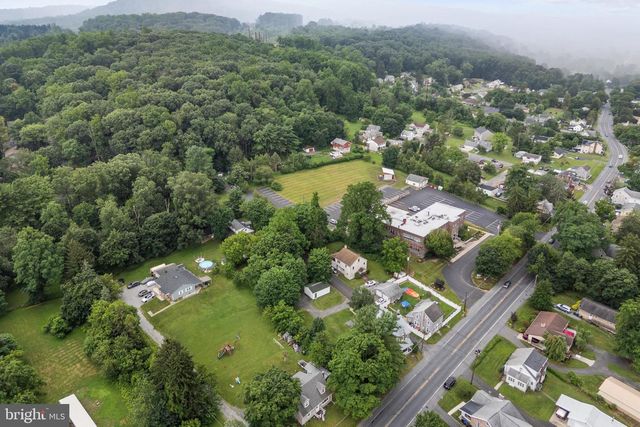 1630 E EMMAUS AVE, Allentown, PA 18103