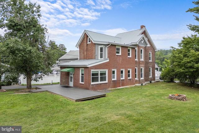 1630 E EMMAUS AVE, Allentown, PA 18103