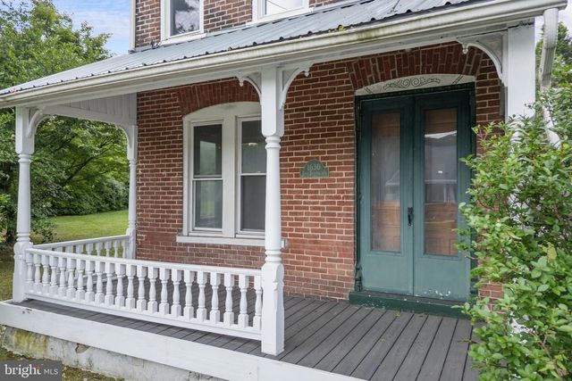 1630 E EMMAUS AVE, Allentown, PA 18103