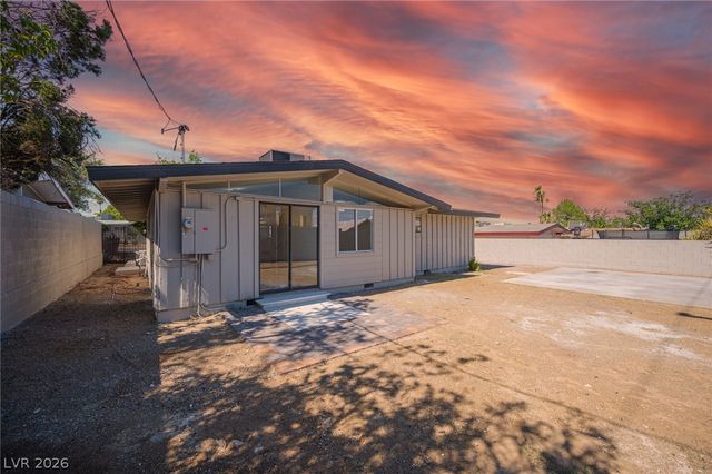 5317 Evergreen Avenue, Las Vegas, NV 89107