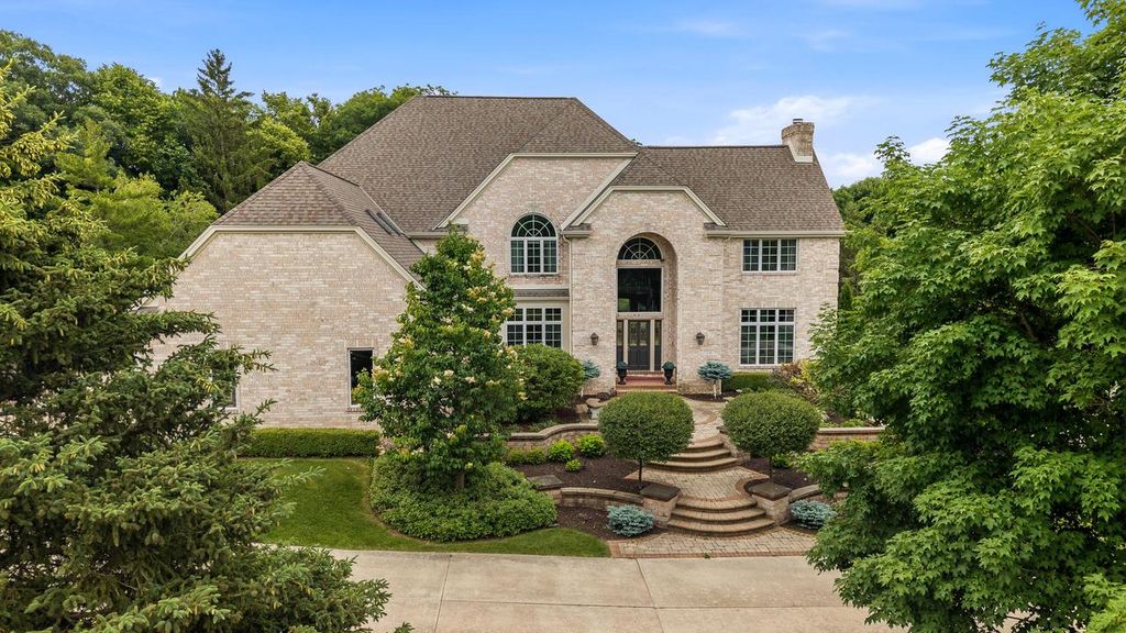 3230 Fordham COURT, Brookfield, WI 53005