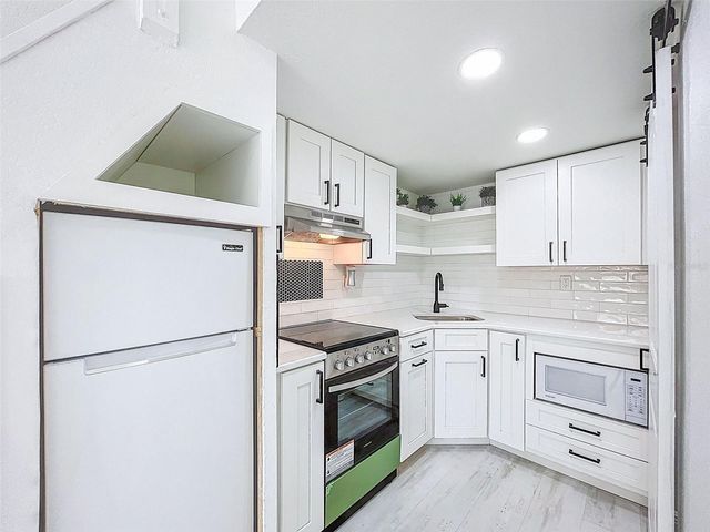 1600 PASADENA DR A, Dunedin, FL 34698