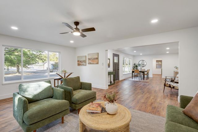 7750 Twin Oaks Ave, Citrus Heights, CA 95610