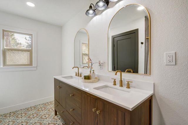7750 Twin Oaks Ave, Citrus Heights, CA 95610