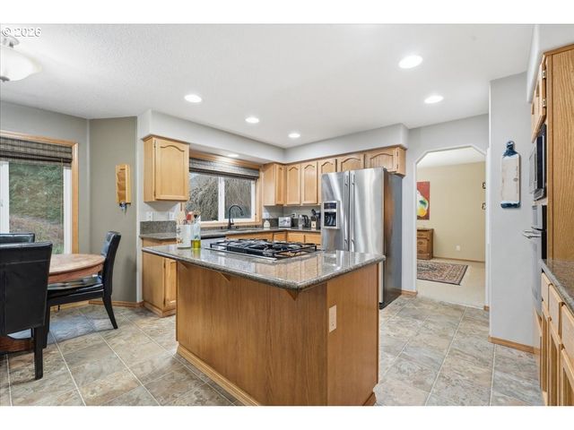 4616 Nw VALLEY St, Camas, WA 98607