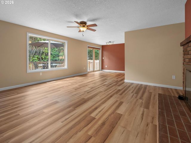 12960 Sw TAPADERA St, Beaverton, OR 97008