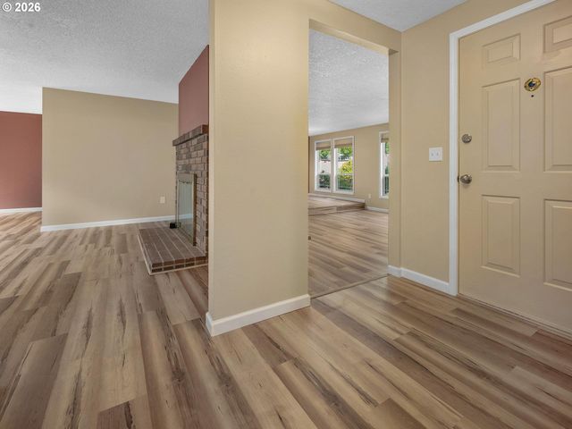 12960 Sw TAPADERA St, Beaverton, OR 97008
