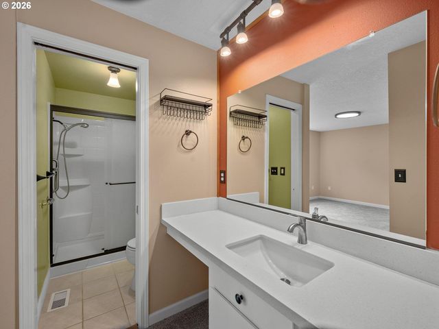 12960 Sw TAPADERA St, Beaverton, OR 97008
