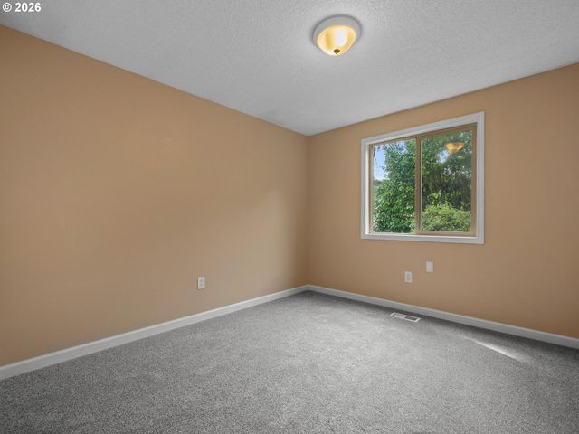12960 Sw TAPADERA St, Beaverton, OR 97008