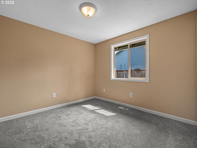 12960 Sw TAPADERA St, Beaverton, OR 97008