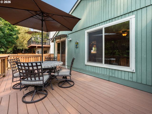 12960 Sw TAPADERA St, Beaverton, OR 97008