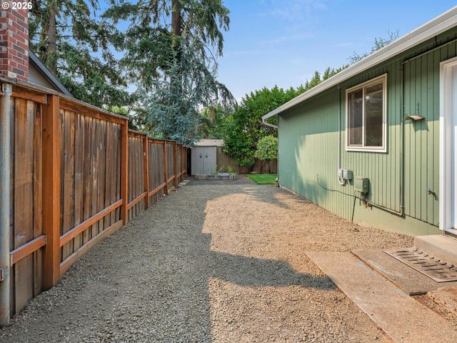 12960 Sw TAPADERA St, Beaverton, OR 97008