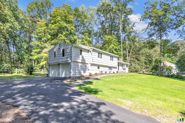 48 Crestwood Road, Monroe, CT 06468