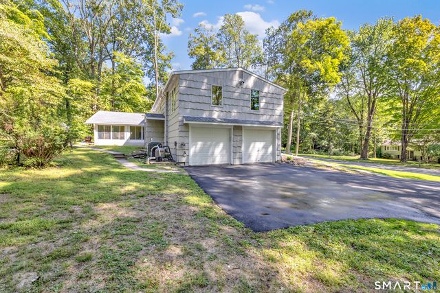 48 Crestwood Road, Monroe, CT 06468