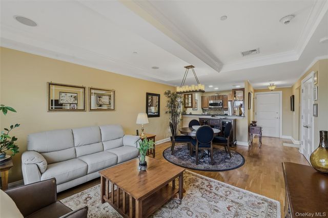 225 Stanley Avenue 107, Mamaroneck, NY 10543