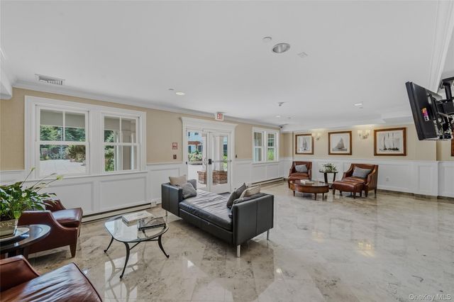 225 Stanley Avenue 107, Mamaroneck, NY 10543