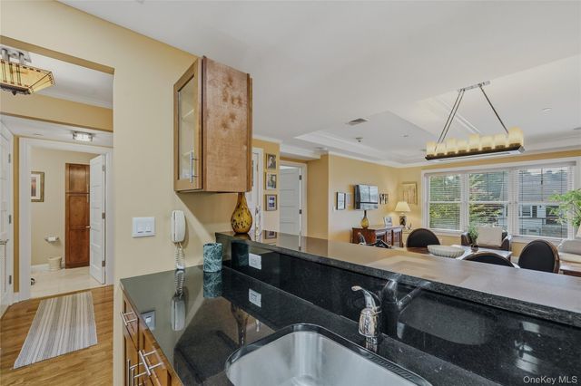 225 Stanley Avenue 107, Mamaroneck, NY 10543