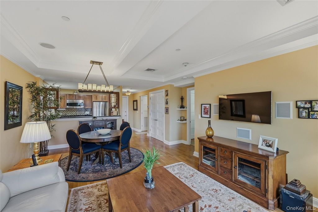 225 Stanley Avenue 107, Mamaroneck, NY 10543 — photo 2