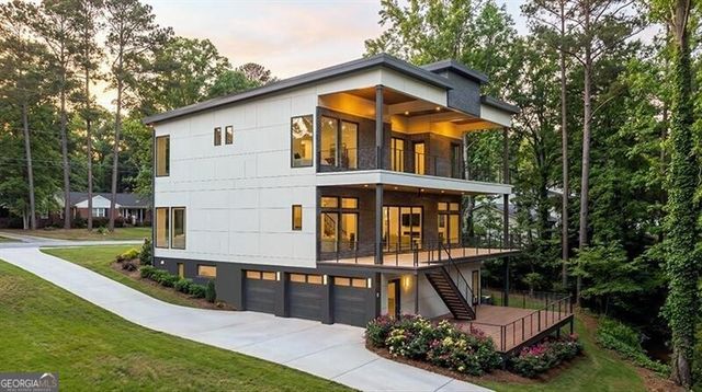 1424 Sylvan Circle NE, Brookhaven, GA 30319