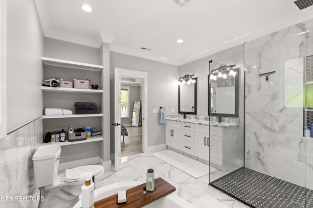 141 Daleyuhski Way, Loudon, TN 37774