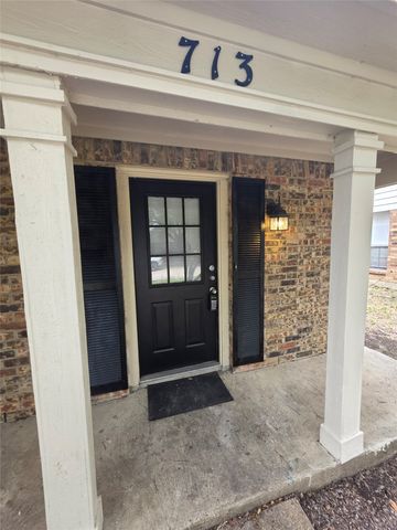 713 Denmark Drive, Mesquite, TX 75149