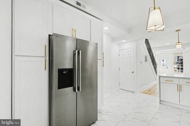 210 MONASTERY AVE, Baltimore, MD 21229