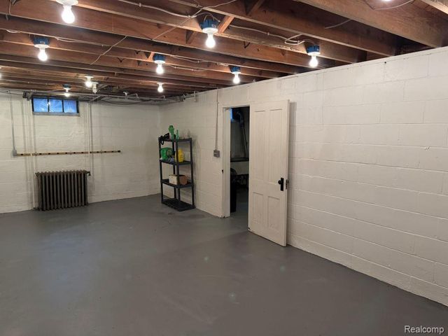 724 Kensington Avenue, Flint, MI 48503