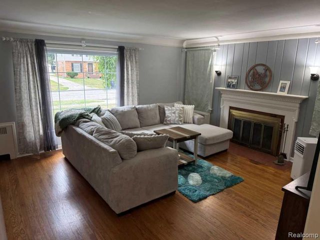 724 Kensington Avenue, Flint, MI 48503