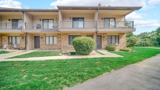 904 Jordan Circle, Schererville, IN 46375