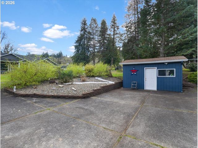 147 CARLON LOOP Rd, Longview, WA 98632