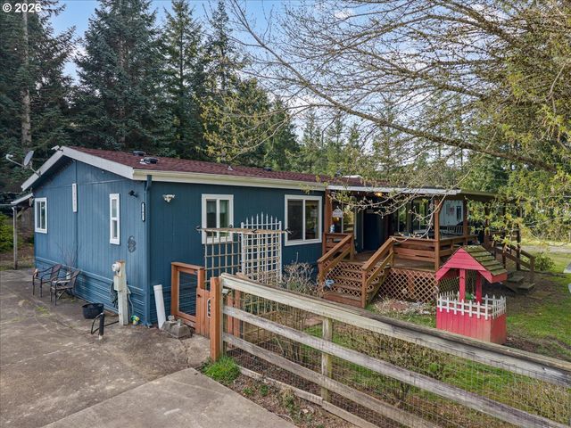 147 CARLON LOOP Rd, Longview, WA 98632