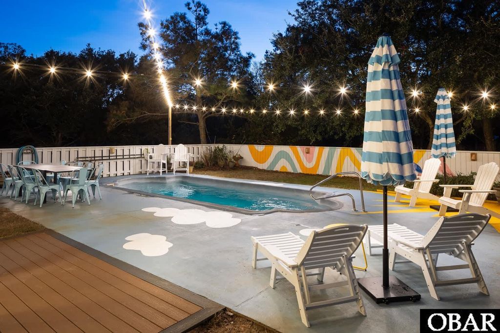 Image 4 of property listing at 759 Sand Dollar Court Lot 176, Corolla, NC 27927