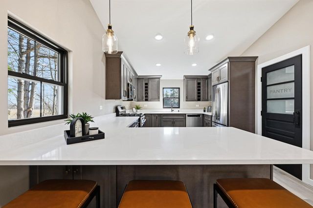 8751 368th AVENUE, Burlington, WI 53105