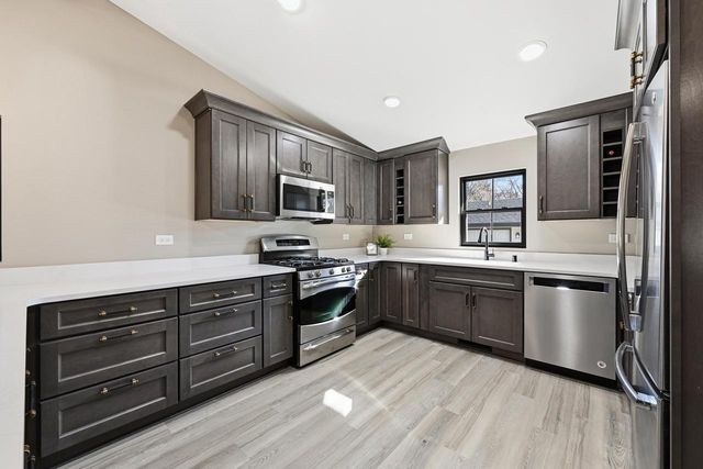 8751 368th AVENUE, Burlington, WI 53105