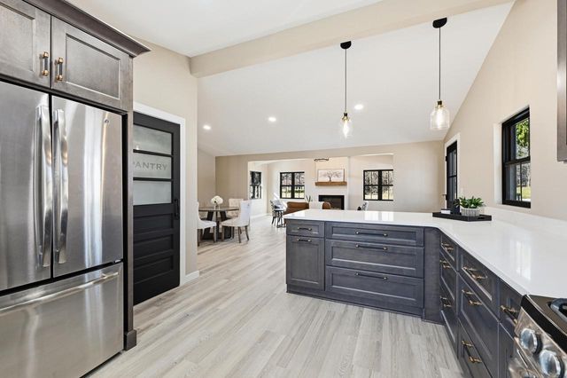 8751 368th AVENUE, Burlington, WI 53105