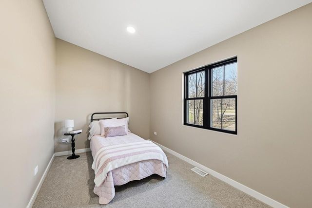 8751 368th AVENUE, Burlington, WI 53105