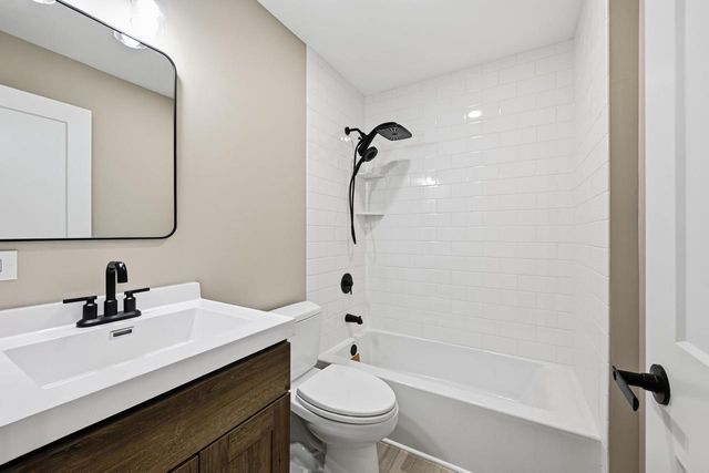 8751 368th AVENUE, Burlington, WI 53105