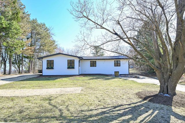 8751 368th AVENUE, Burlington, WI 53105