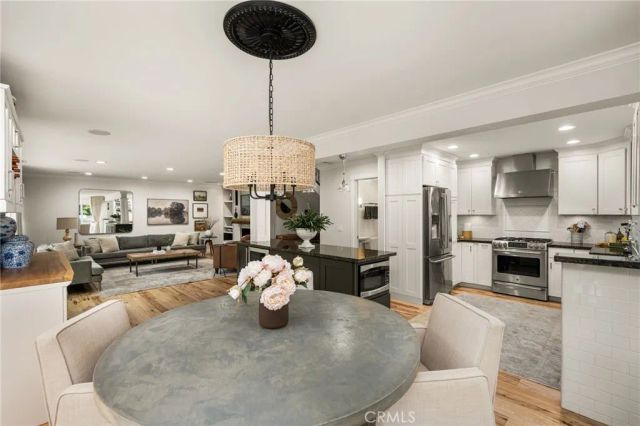 683 Vista Bonita, Newport Beach, CA 92660