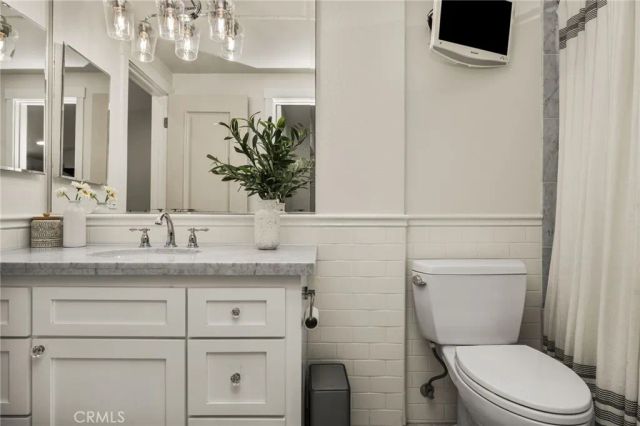 683 Vista Bonita, Newport Beach, CA 92660