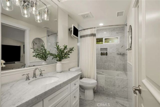683 Vista Bonita, Newport Beach, CA 92660
