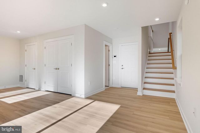 1011 VENIFENA TER SE, Leesburg, VA 20175