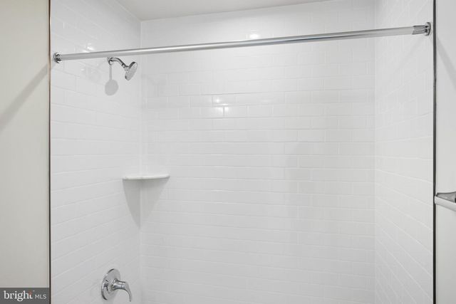 1011 VENIFENA TER SE, Leesburg, VA 20175