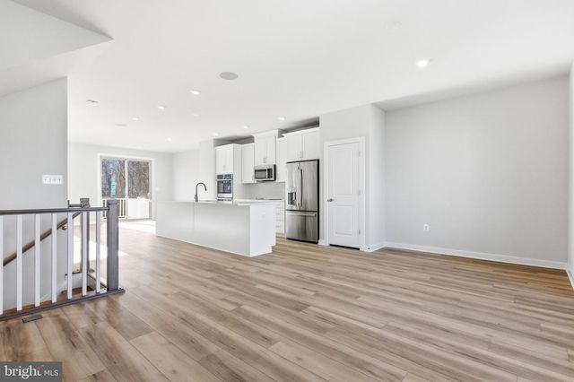 1011 VENIFENA TER SE, Leesburg, VA 20175