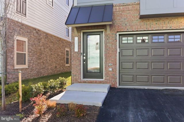 1011 VENIFENA TER SE, Leesburg, VA 20175